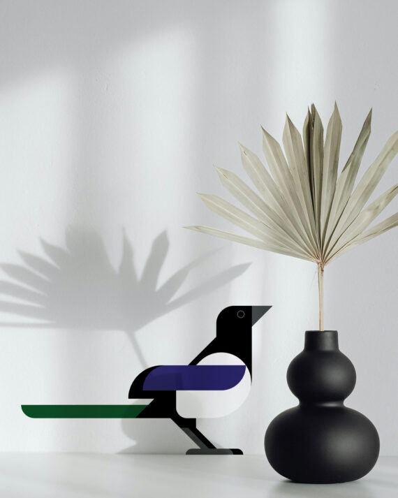 Magpie wall decal